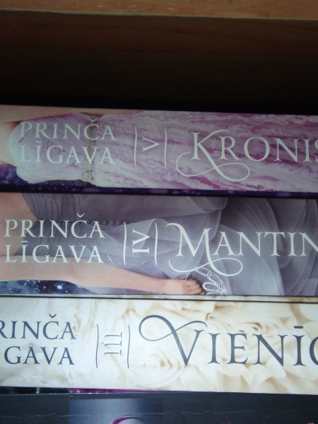 Prinča līgava: Vienīgā, Mantiniece, Kronis