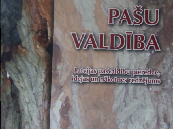 Pašu valdiba