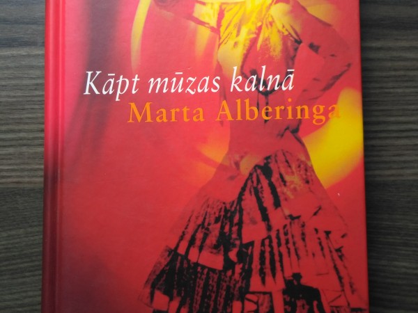 Kāpt mūzas klanā. Marta Alberinga