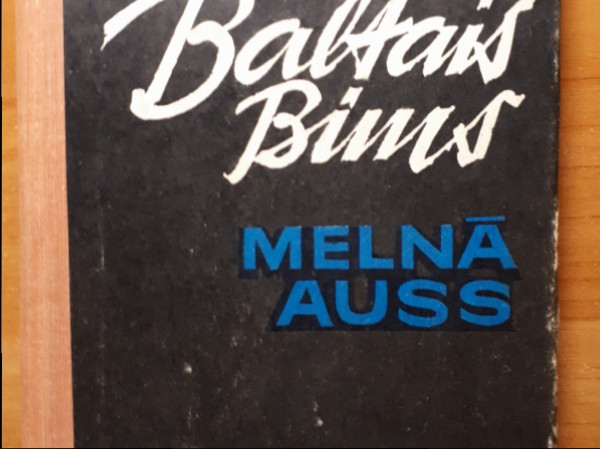 Baltais Bims Melnà auss