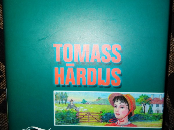 Tālu no trokšņainā pūļa