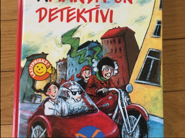 Amanda un detektīvi