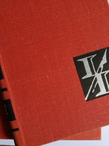 Pa dzīves ceļiem. Stāsti