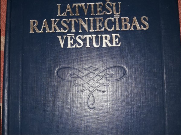 Latviešu rakstniecības vēsture