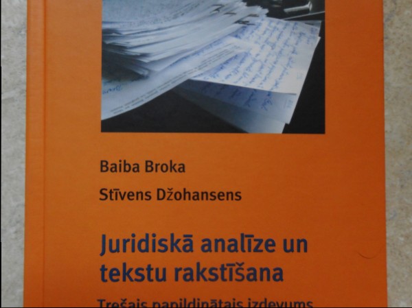 Juridiskā analīze un tekstu rakstīšana