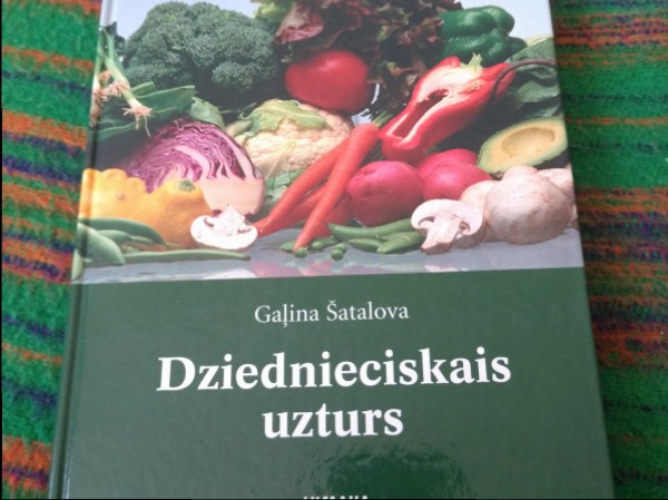 Dziednieciskais uzturs