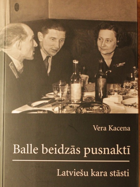 Balle beidzās pusnaktī