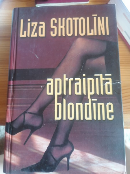 Ātraipītā blondīne