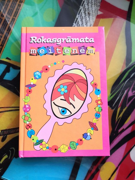 Rokasgrāmata meitenēm