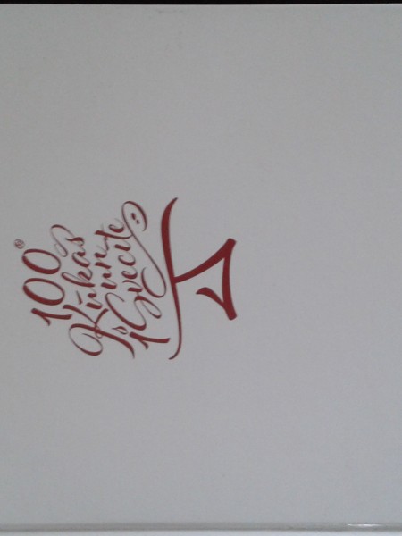 100 Kūkas un 1 svecīte