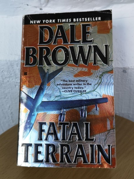 Fatal Terrain - romāns par aviāciju