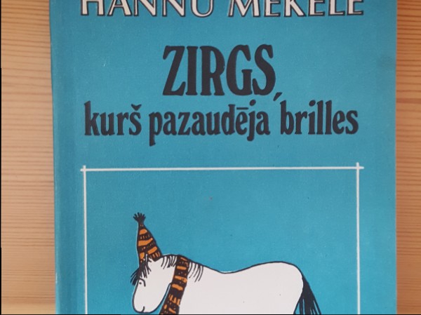 Zirgs,kurš pazaudēja brilles