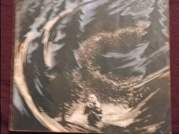 Aiz sniega un tumsas