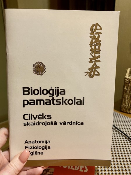 Bioloģija pamatskolai - Cilvēks