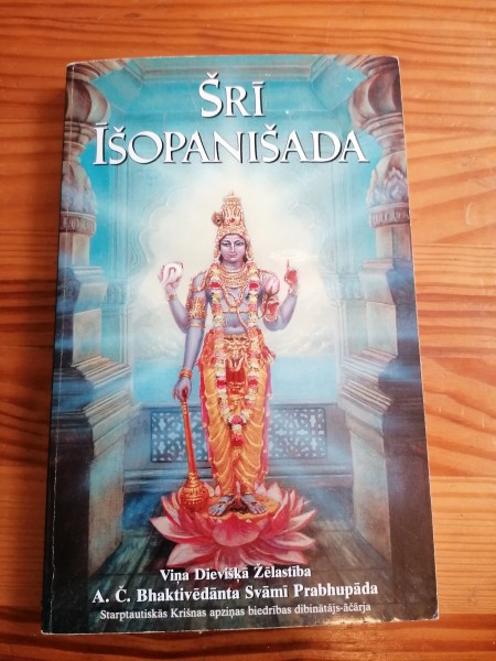 šrī īšopanišada