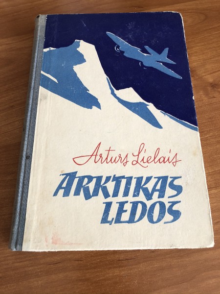 Arktikas ledos
