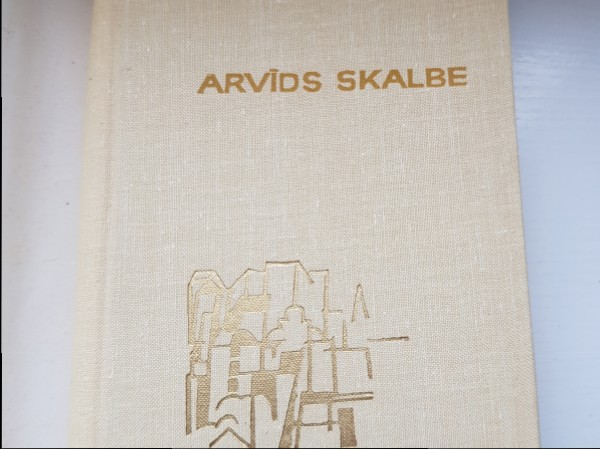 Tēva dubļi sudraboti