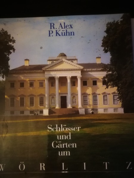 Schlosser und Garten um Worlitz