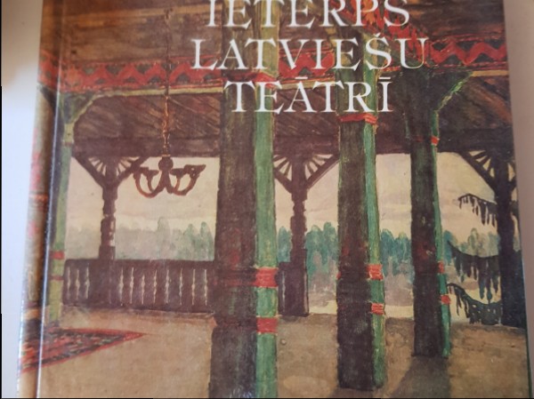 Skatuves ietērps latviešu teātrī