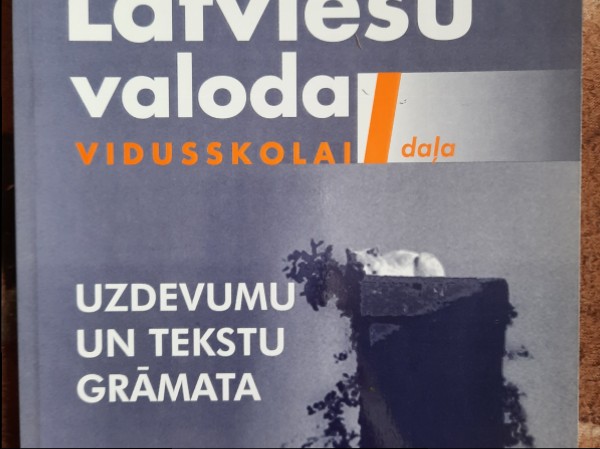 Latviešu valoda vidussskolai