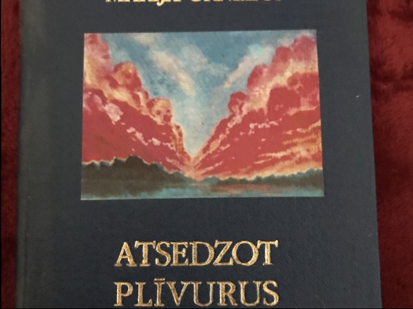 Atsedzot plīvurus gaismai