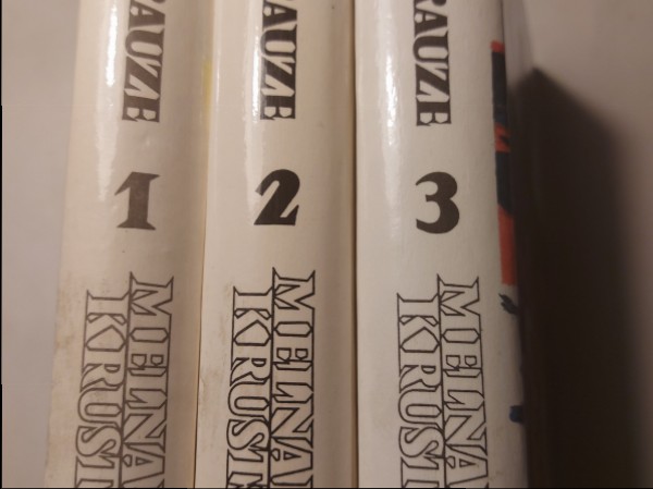 Melnais krusts 1, 2 un 3