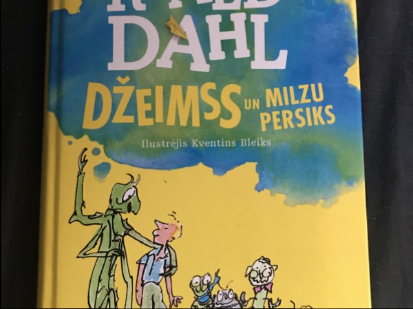 Džeimss un milzu persiks