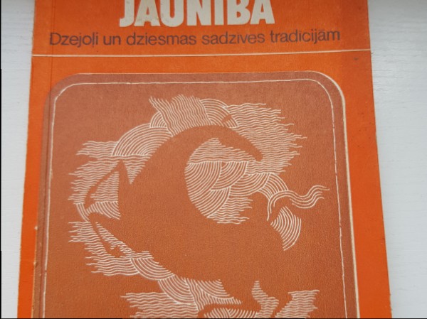 Jaunība