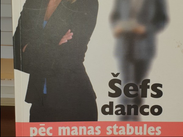 Šefs danco pēc manas stabules