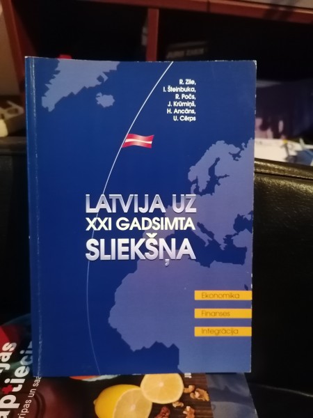 Latvija uz 21. gadsimta sliekšņa