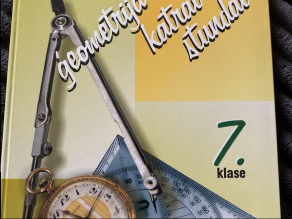 Matemātika-ģeometrija katrai stundai