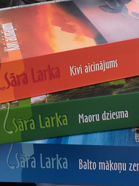 Kivi aicinājums. Maoru  dziesma. Balto mākoņu zeme