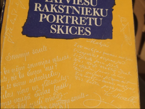 Latviešu rakstnieki portretu