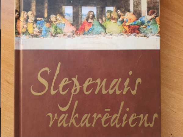 Slepenais vakarēdiens