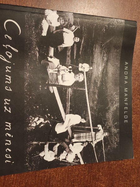 Ceļojums uz mēnesi