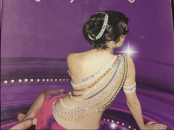 Pērlīšu pīšana krustiņu tehnikā