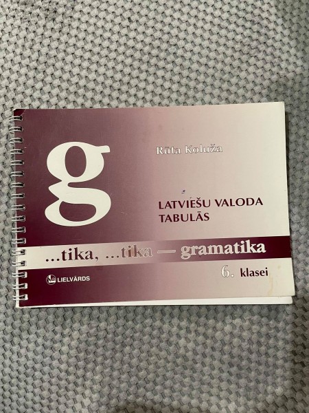 Latviešu valoda tabulās