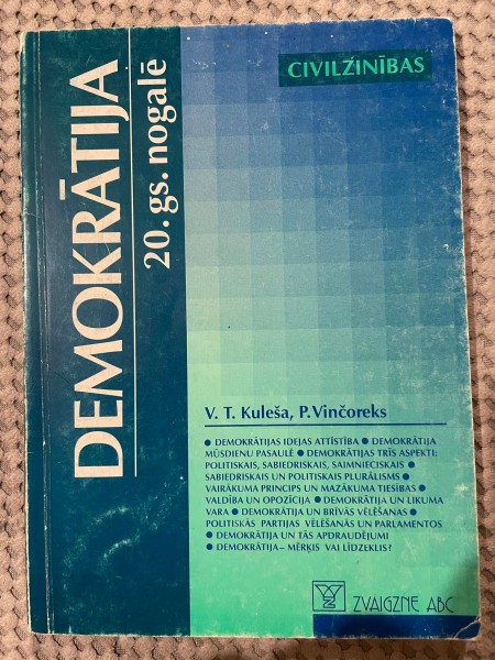 Demokrātija 20. gs. nogalē