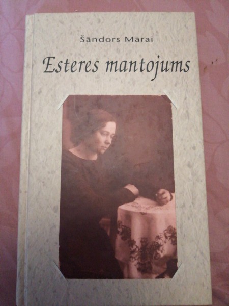 Esteres mantojums