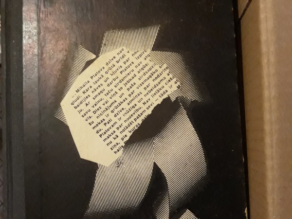 Apstàties un apskatìties