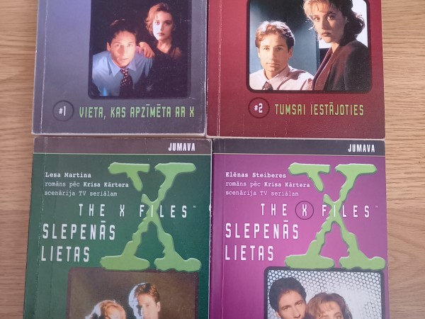 4 in 1 The X files slepenās lietas:vieta, kas apzīmēta ar X, Tumsai iestājoties, pusnakts biezokņos,