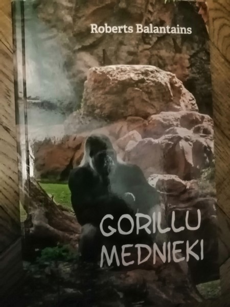 Gorillu mednieki
