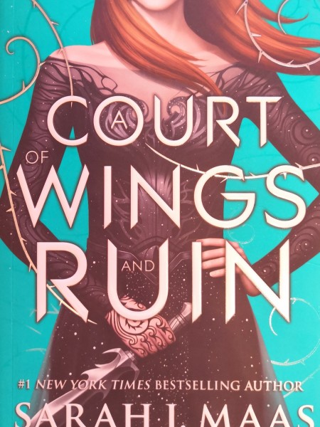 A Court of Wings and Ruin