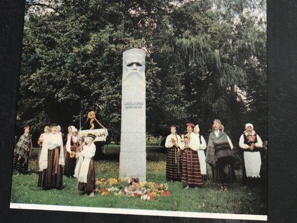 Pie sliekšņa,pie Avota