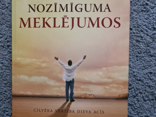 Nozīmīguma meklējumos