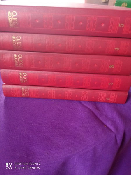 Собрание сочинений  в  шести  томах