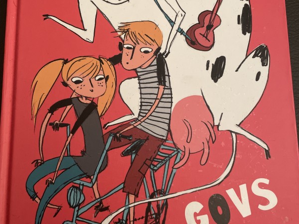 Govs uz bagāžnieka