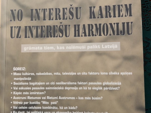 No interešu kariem uz interešu harmoniju
