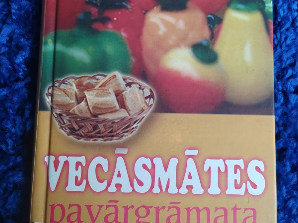 Vecāsmātes pavārgrāmata