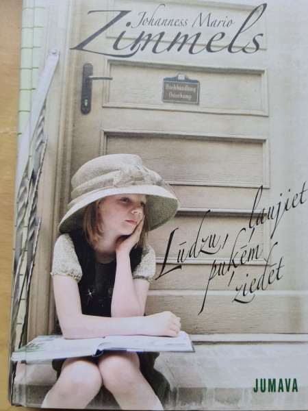 Lūdzu, ļaujiet  puķēm  ziedēt